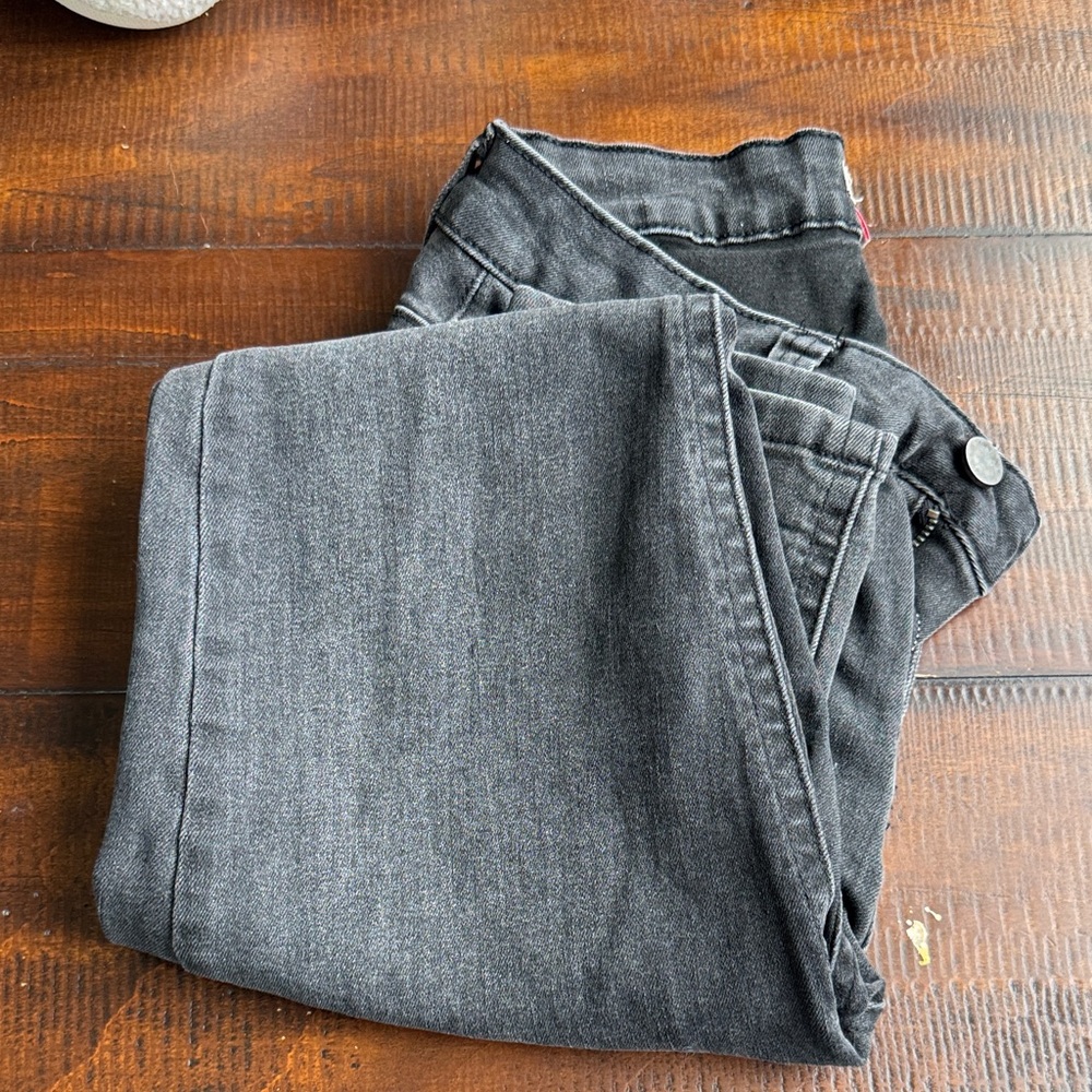 Reba Women's Skinny Jeans in Dark Gray